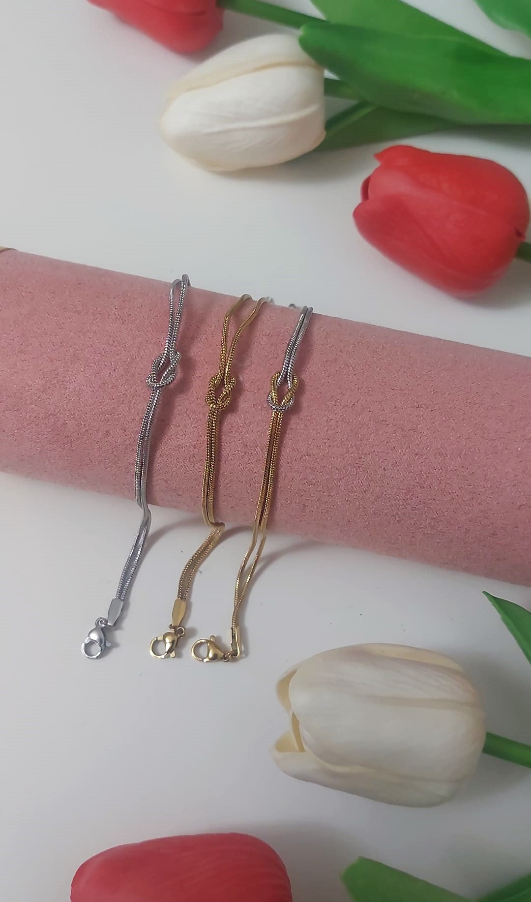 Set di 3 bracciali impilabili elastici con perline in argento Set di 3 bracciali impilabili elastici con perline in argento